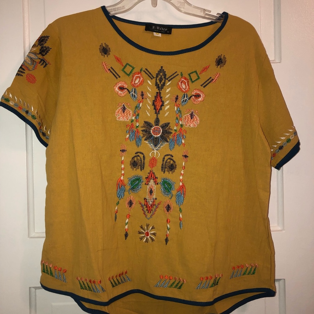 NWOT E Retro Top